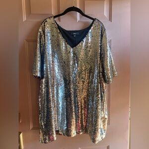 Sz 26 v-neck short sleeve sequin top -NWOT